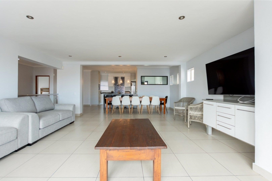 5 Bedroom Property for Sale in Calypso Beach Western Cape